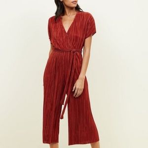 New Look rust cropped plisse jumpsuit